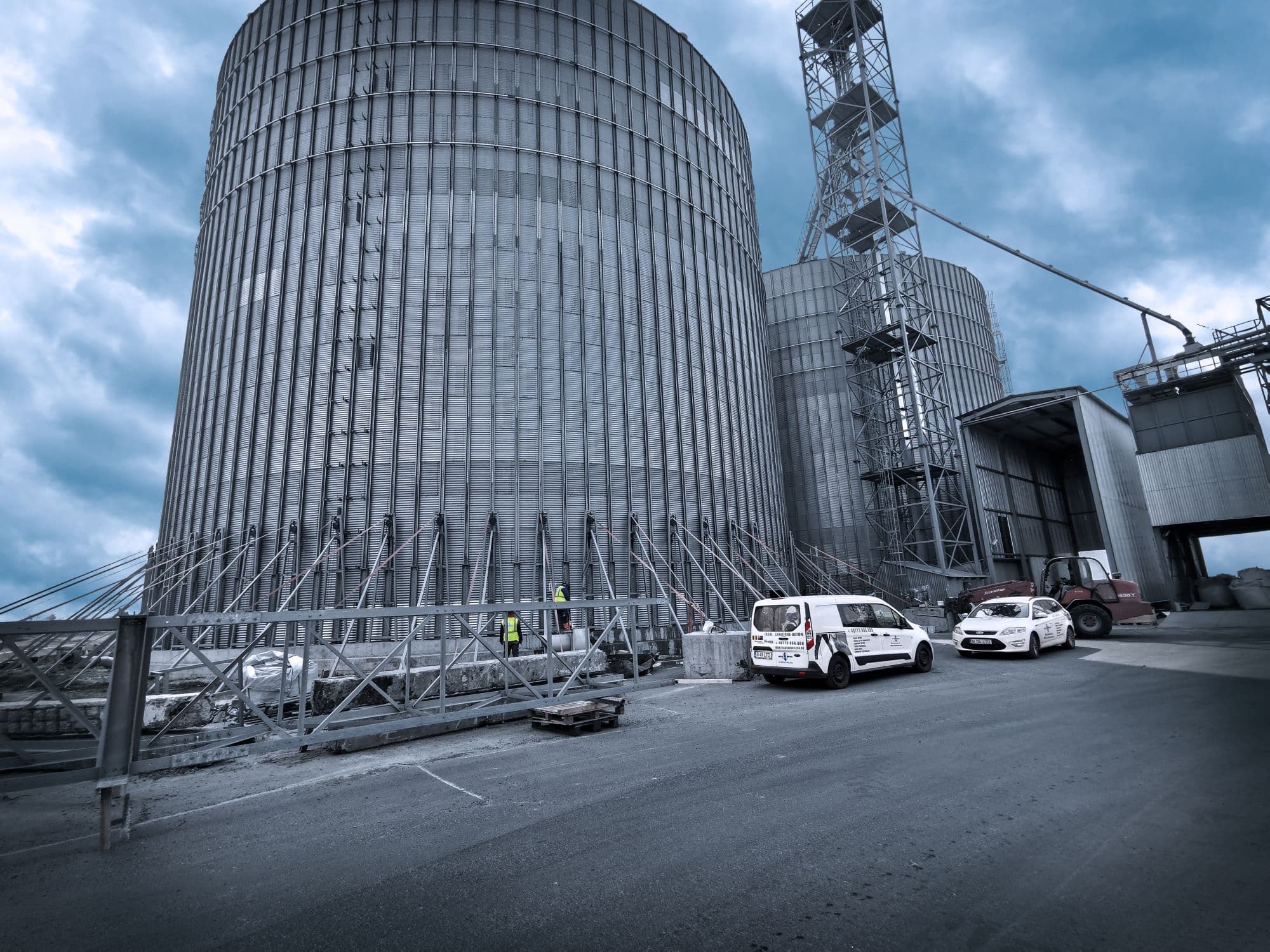 DRILLING/ANCHORING FOR SILOS