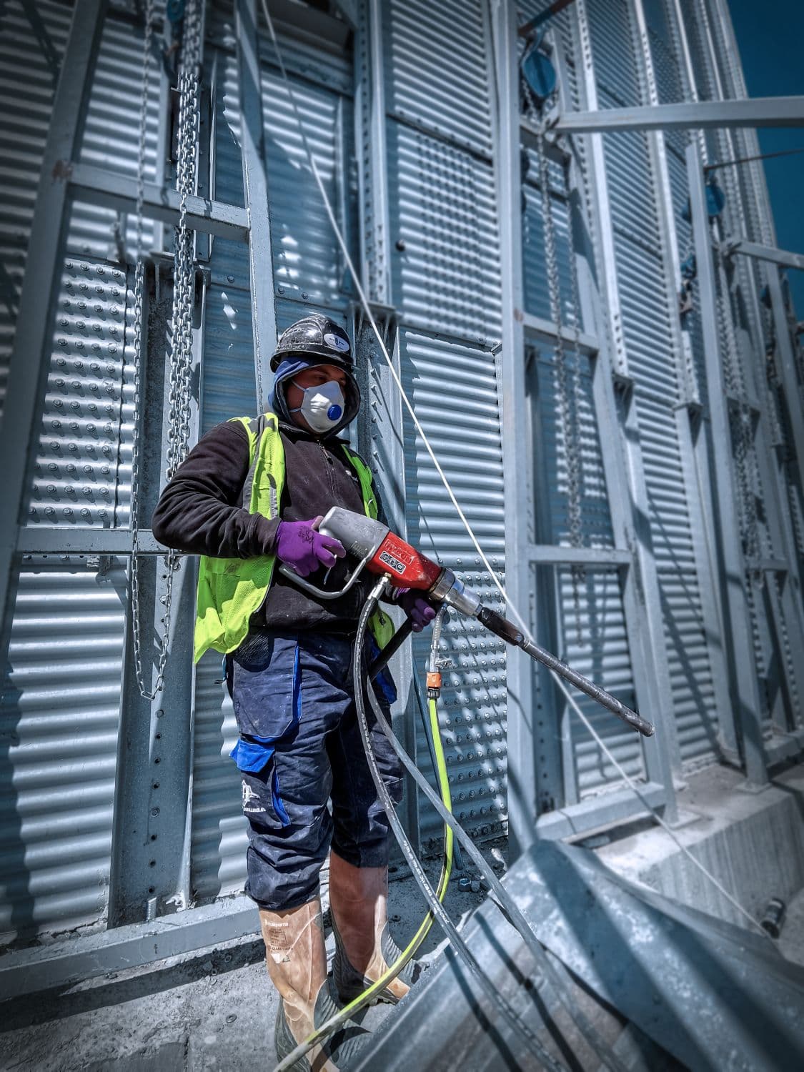 DRILLING/ANCHORING FOR SILOS - Image 3